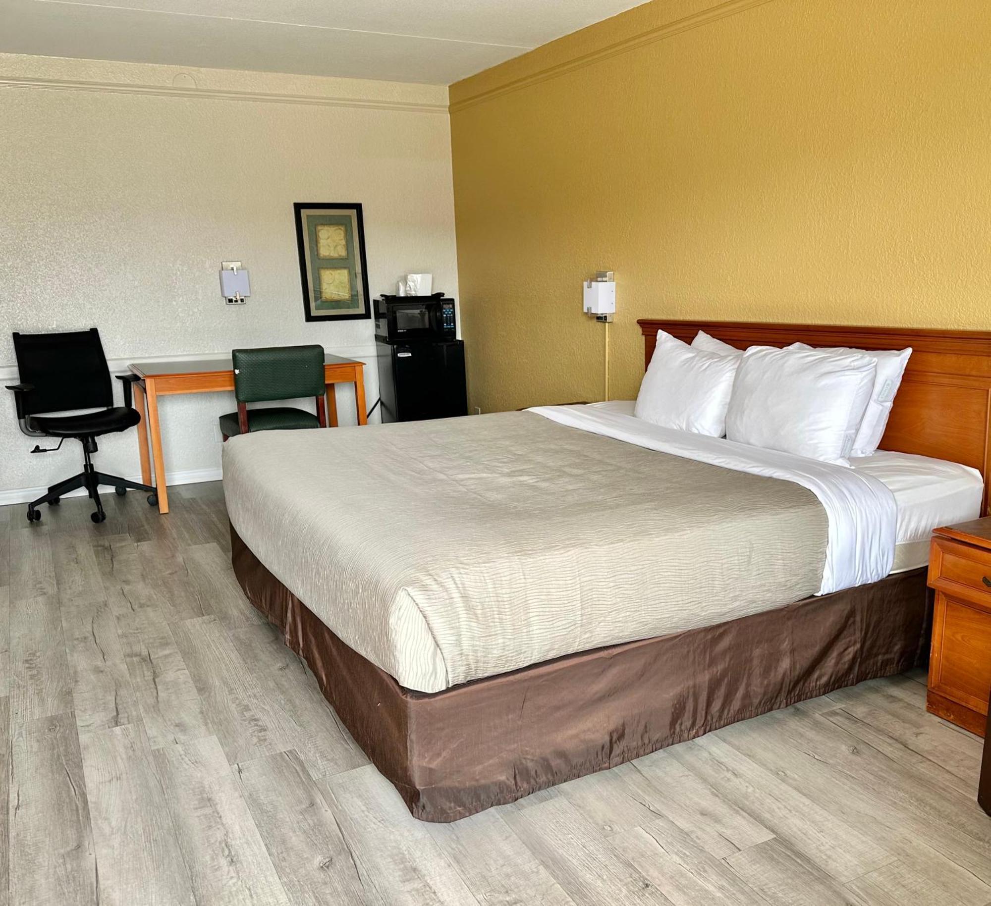 Quality Inn Nacogdoches Near University Экстерьер фото