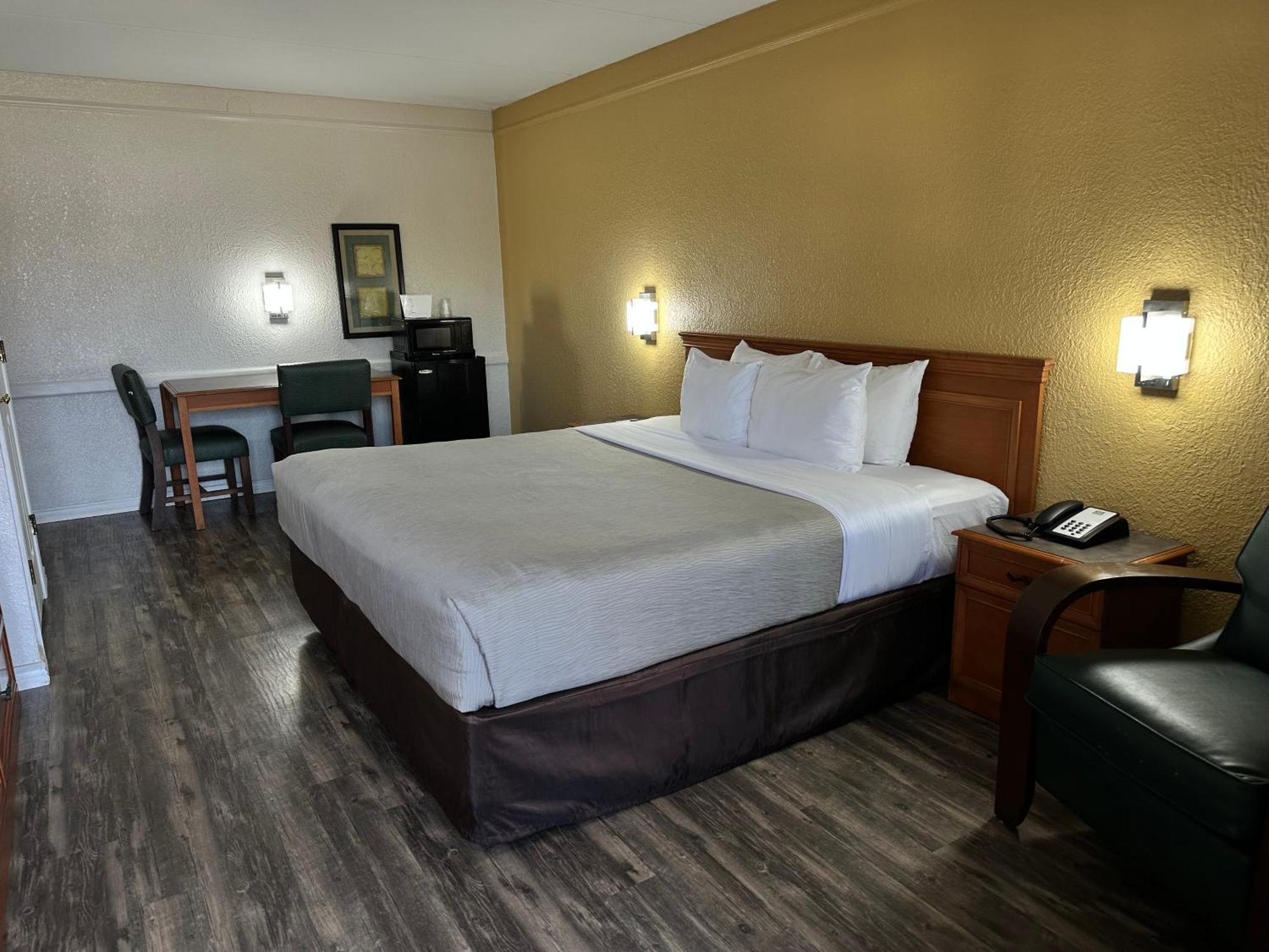 Quality Inn Nacogdoches Near University Экстерьер фото