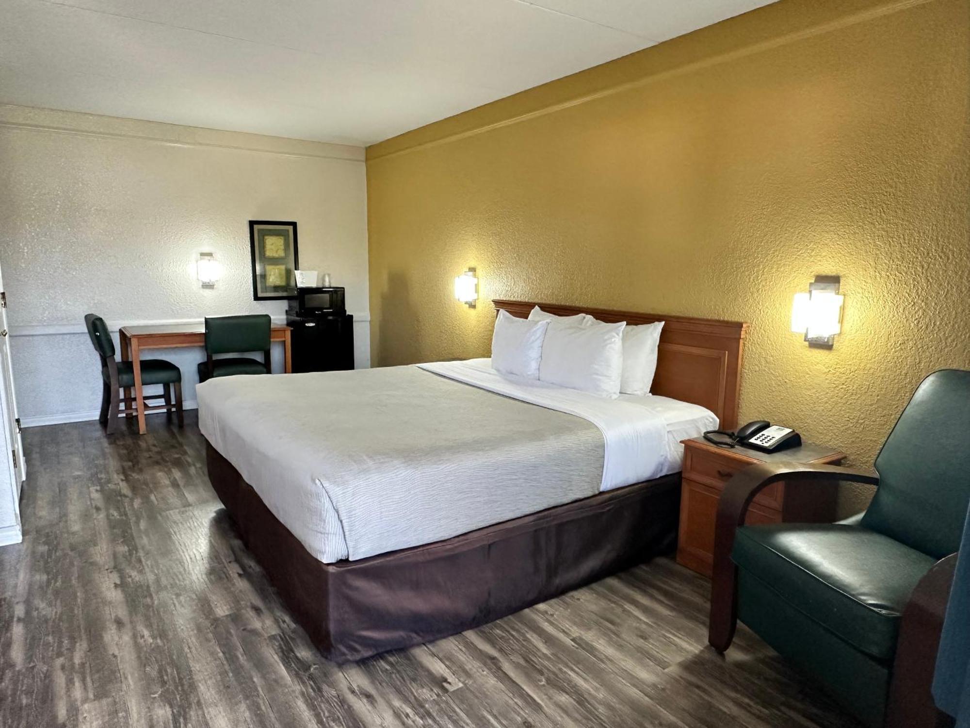 Quality Inn Nacogdoches Near University Экстерьер фото